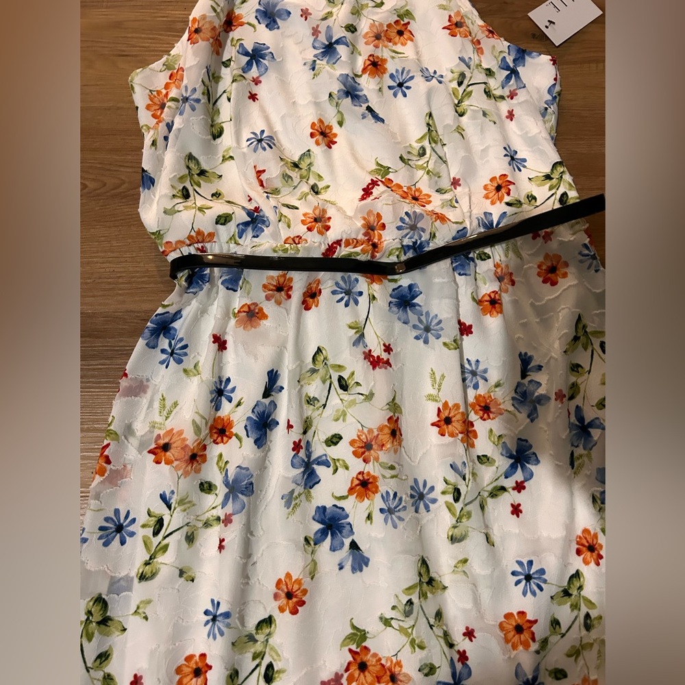 Elle Floral Halter Midi Dress – Size Small - Ruffle Hem-Removable Belt - Picture 2 of 7